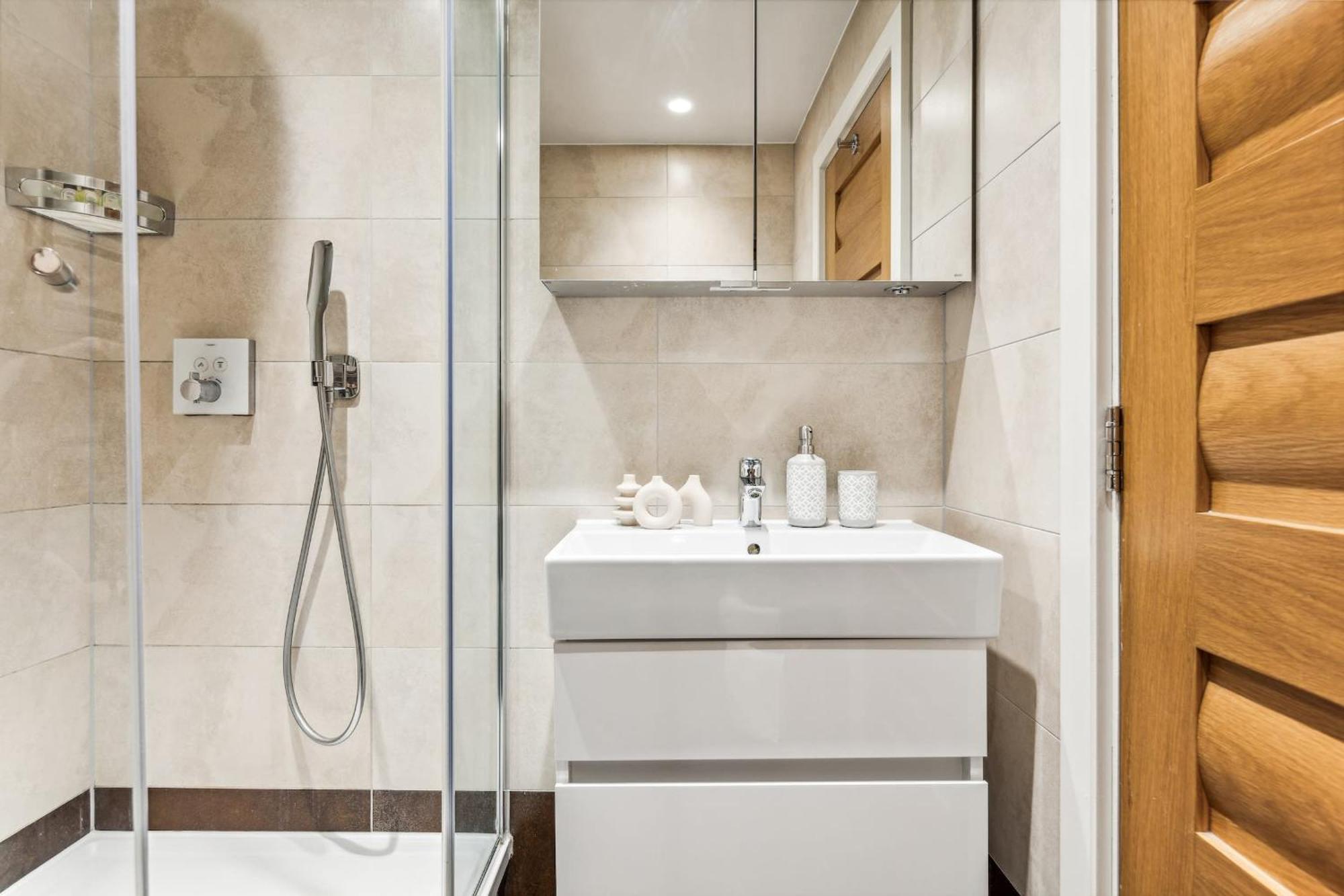 Modern 1Br In Central Fitzrovia - Cityapartmentstay ลอนดอน ภายนอก รูปภาพ